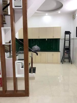 Bán nhà trung tâm Quận 10 3 tầng 4.6 tỷ 1 căn ra mặt tiền Ba Tháng Hai