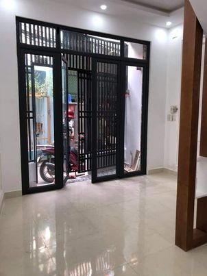 Bán nhà trung tâm Quận 10 3 tầng 4.6 tỷ 1 căn ra mặt tiền Ba Tháng Hai