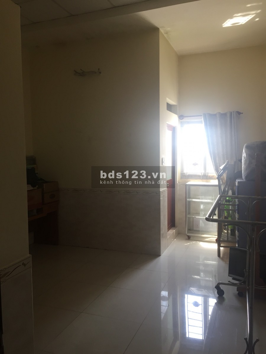 Cho thuê nhà 1 trệt 2 lầu, tổng diện tích 230m2, đường số 6, Bình Hưng Hòa gần TTTM Aeon Tân Phú (2 phút đi xe)
