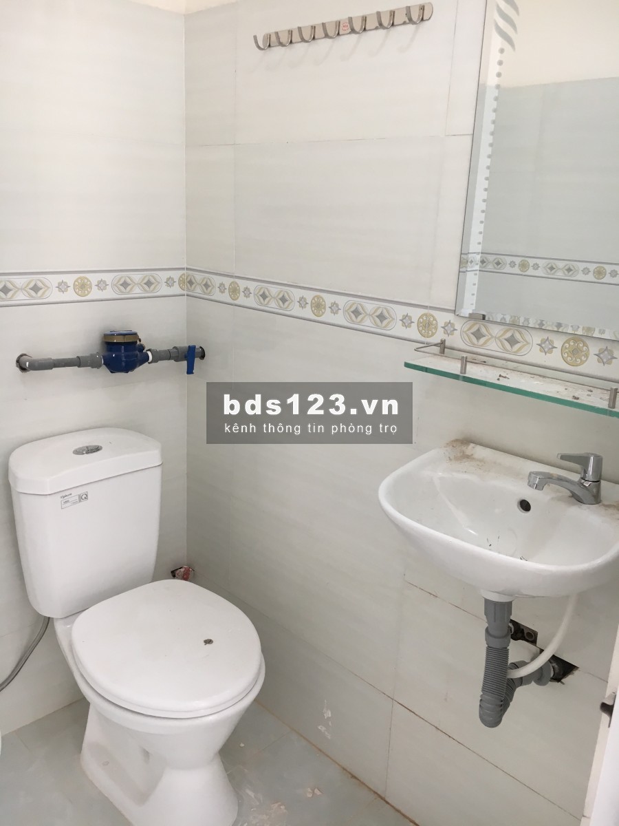 Cho thuê phòng có kệ bếp, 27m2, giá 3,7tr/tháng đường Trường Chinh