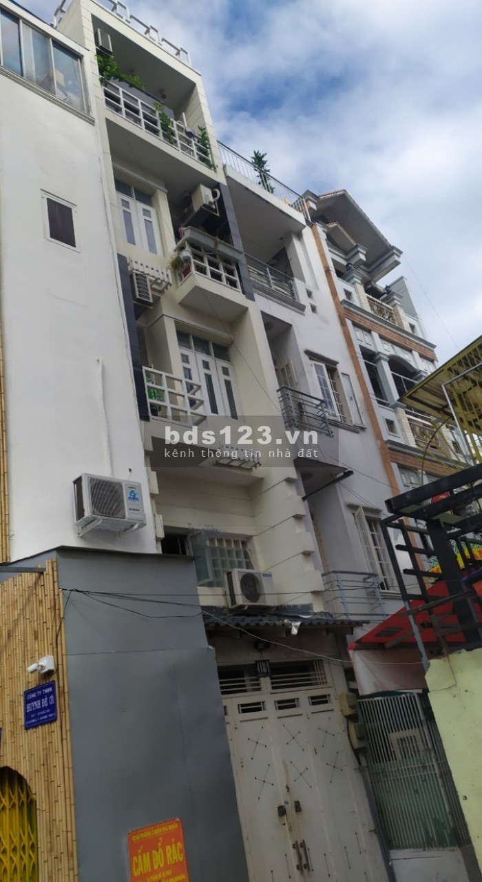 CHÍNH CHỦ CHO THUÊ PHÒNG BAN CÔNG NGAY TRƯỜNG SA- CẦU TRẦN KHÁNH DƯ