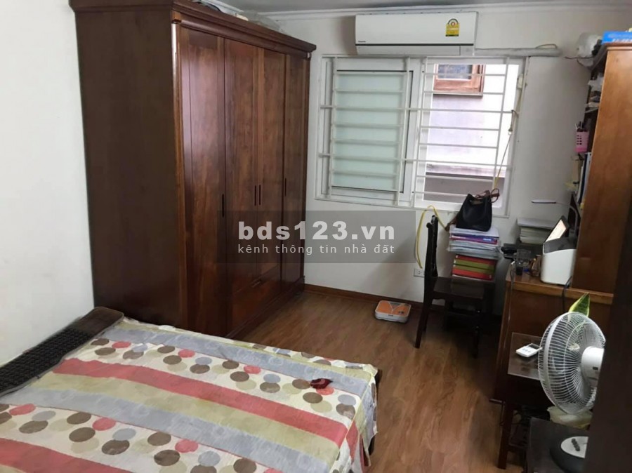 Bán nhà 3 tầng Ba Đình 50m2 3.7 tỷ Nội thất đầy đủ