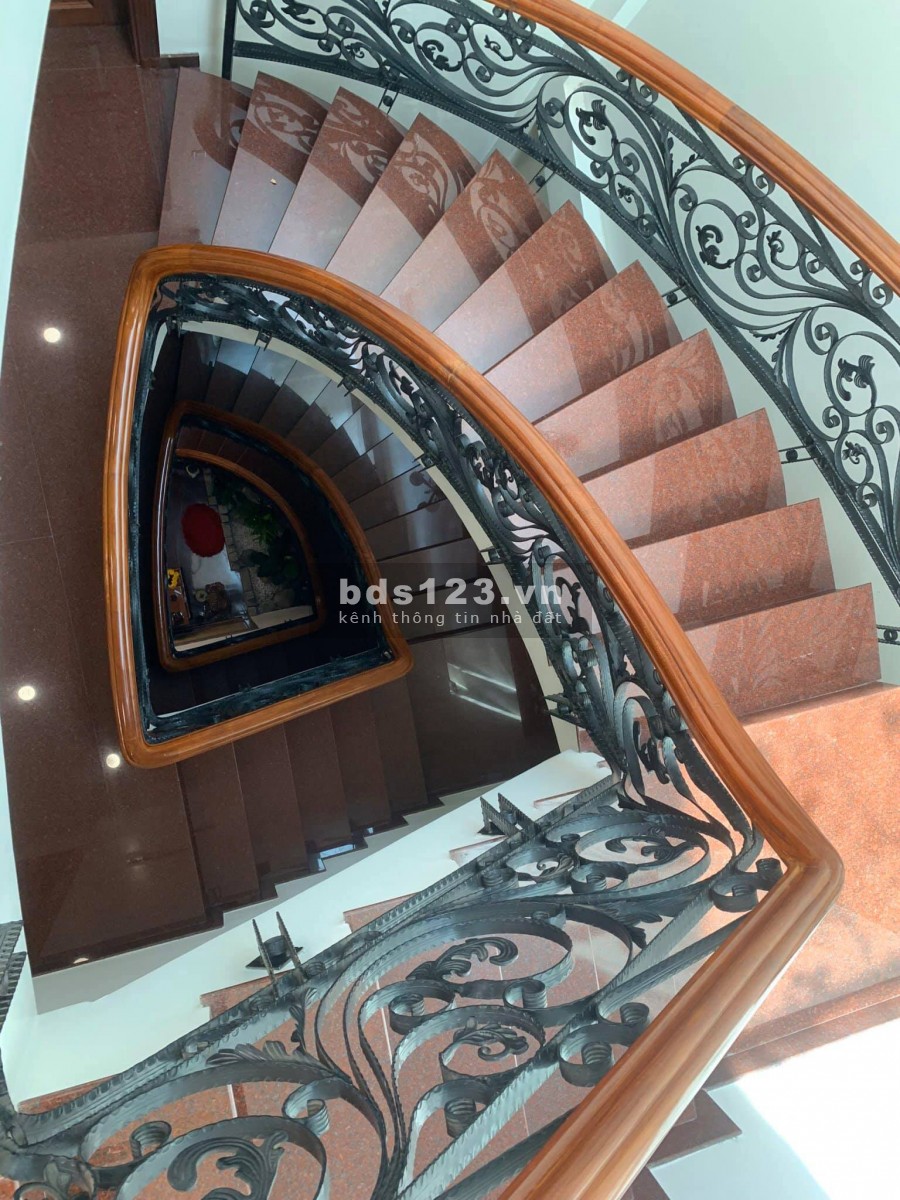Bán biệt thự TT Quận Tân Phú, tặng nội thất,120m2, 4tầng, ngang8m, 23tỷ