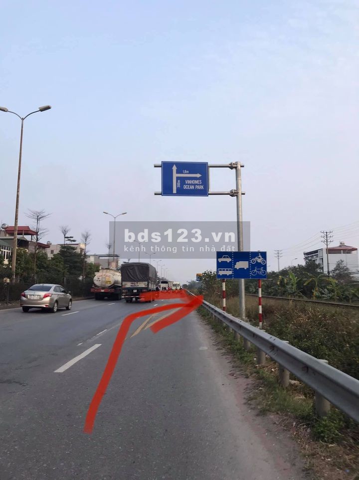 Sống Đỉnh, 918 Phúc Đồng Long Biên 89m2 MTx6.5m, ô tô tránh