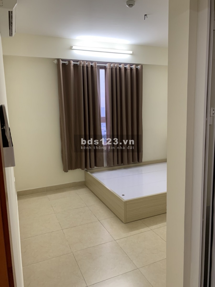 Cần bán gấp căn hộ linh tây thủ đức sổ hồng vĩnh viễn, full nội thất giá 2.15 tỷ LH: 0985000521