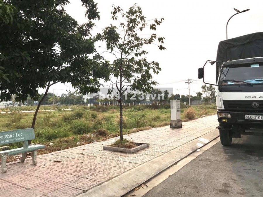 Cần bán 2 miếng đất thổ cư ngay KCN Cầu Tràm, sổ sẵn sang tên