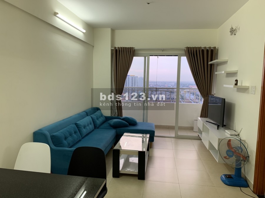 Cần bán gấp căn hộ linh tây thủ đức sổ hồng vĩnh viễn, full nội thất giá 2.15 tỷ LH: 0985000521