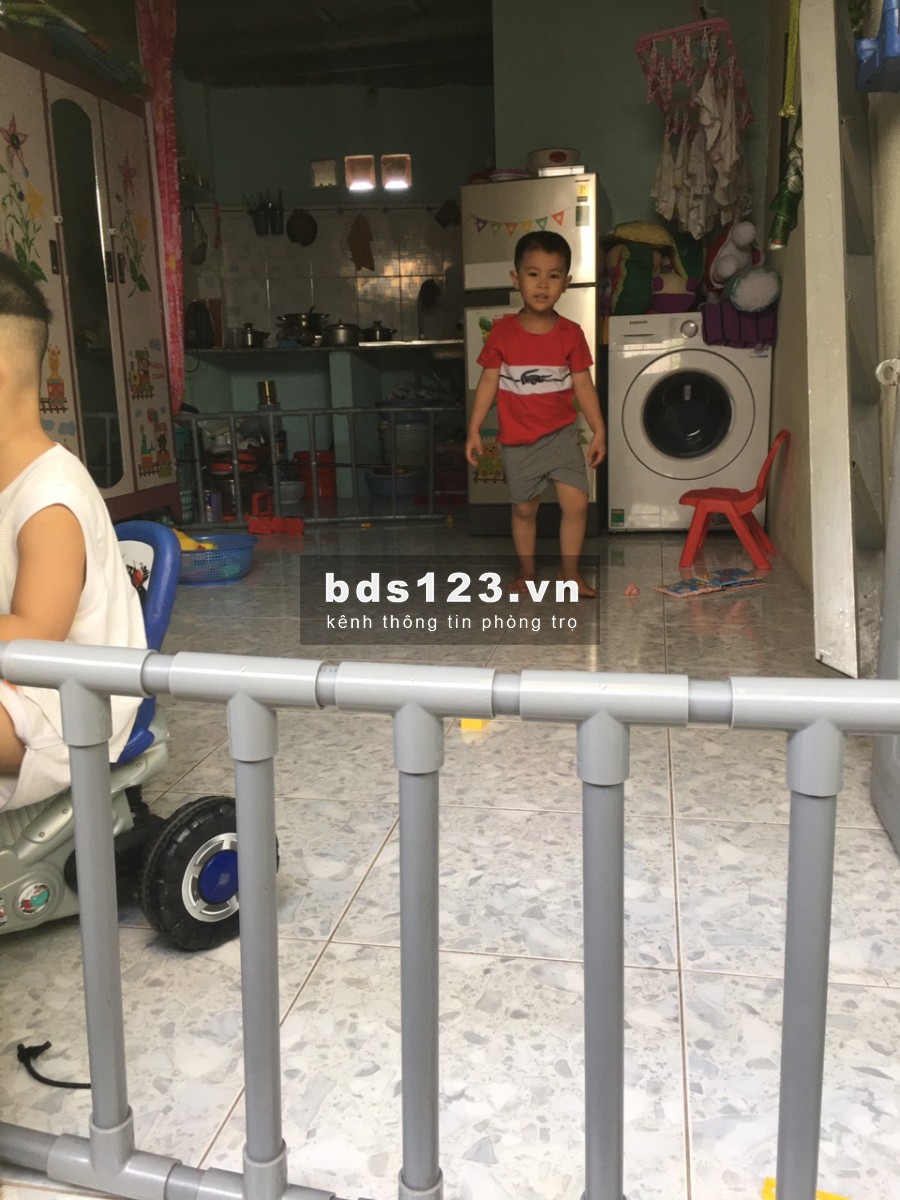 Phòng trọ hà huy giáp, phường thạnh xuân cách Cao Đẳng Điện Lực 800