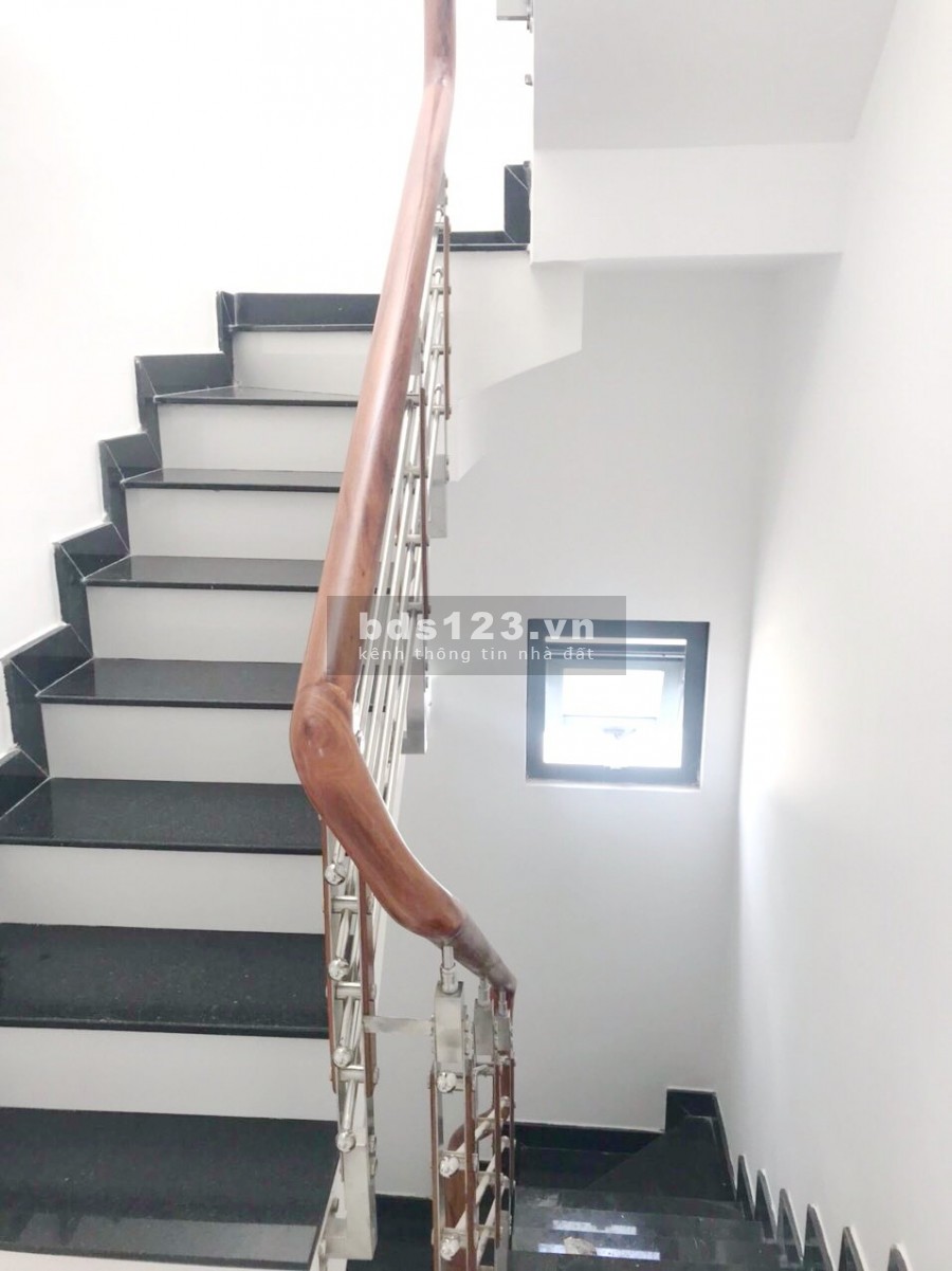 Nhà mới 2lầu/ST hẻm ôtô 158 Bùi Minh Trực P5 Q8