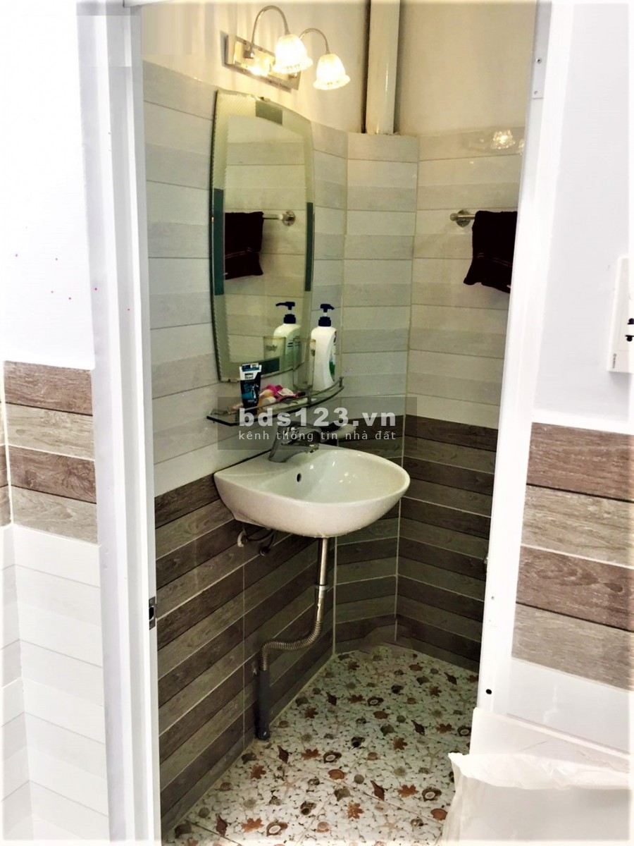 Bán nhà 2tầng 3.2x17 nở hậu, hẻm thông CXPL A, p12 Q6 giá 4.2 tỉ