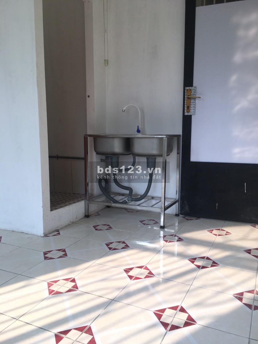 PHÒNG THOÁNG MÁT SẠCH SẼ GẦN KHU BẮC HẢI Q10