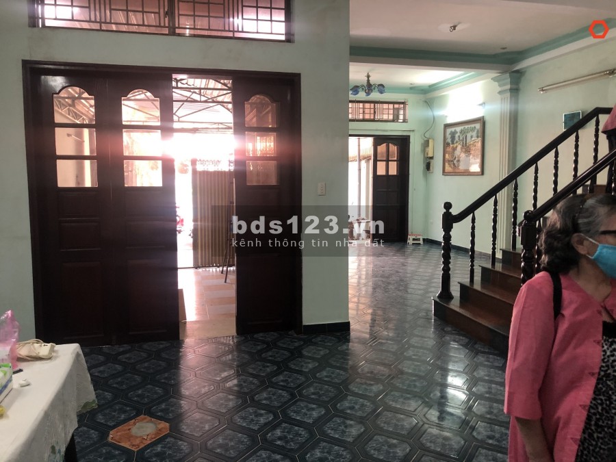 Siêu Phẩm HXT Hoàng Hoa Thám 7.5x35m, 1trệt, 2lầu. Giá tốt