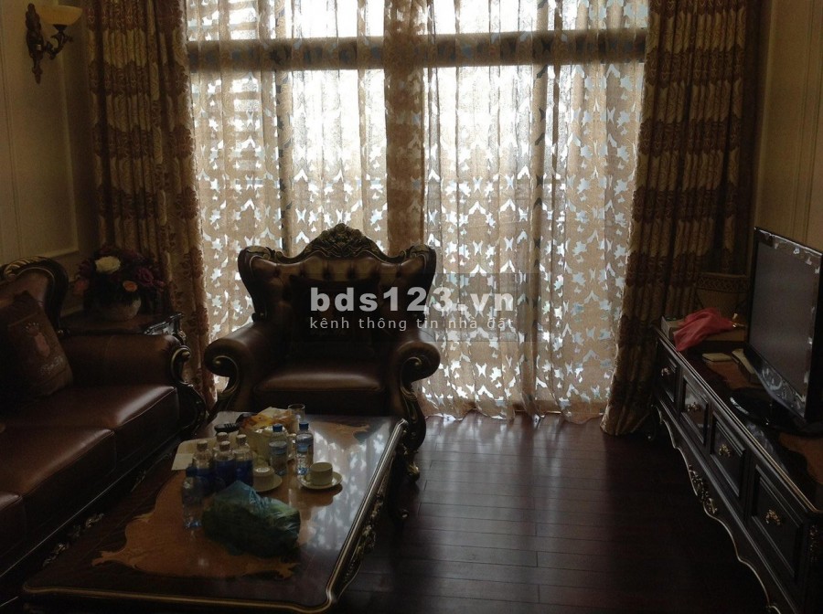 (Chính chủ) Bán căn hộ 12b tòa R2 chung cư Royal City,giá 4 tỷ