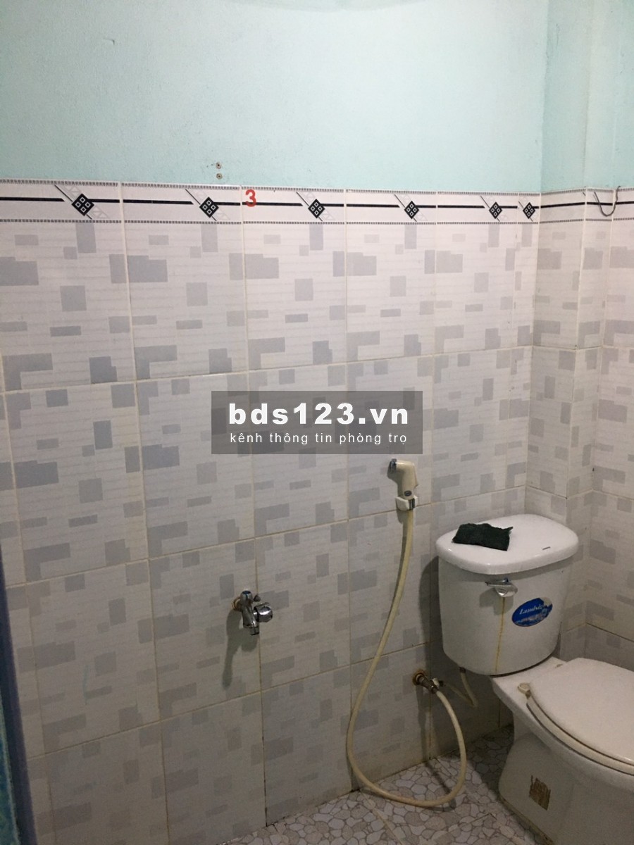 Phòng trọ hà huy giáp, phường thạnh xuân cách Cao Đẳng Điện Lực 800