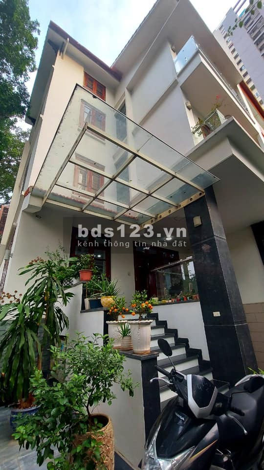 Bán biệt thự Hồ Tùng Mậu, dt 185m2, 5 tầng, MT 10m, 23.6 tỷ