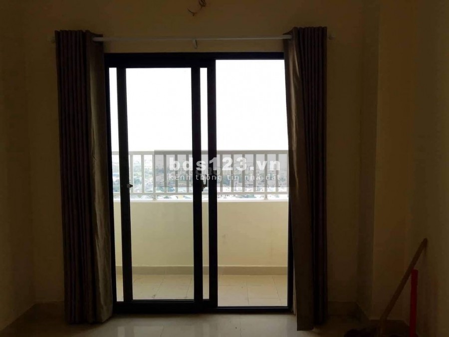 Cho thuê căn hộ tầng cao 2 PN, có sẵn đồ dùng, view thoáng, dtsd 71m2, giá 6 triệu/tháng, cc Tecco Town