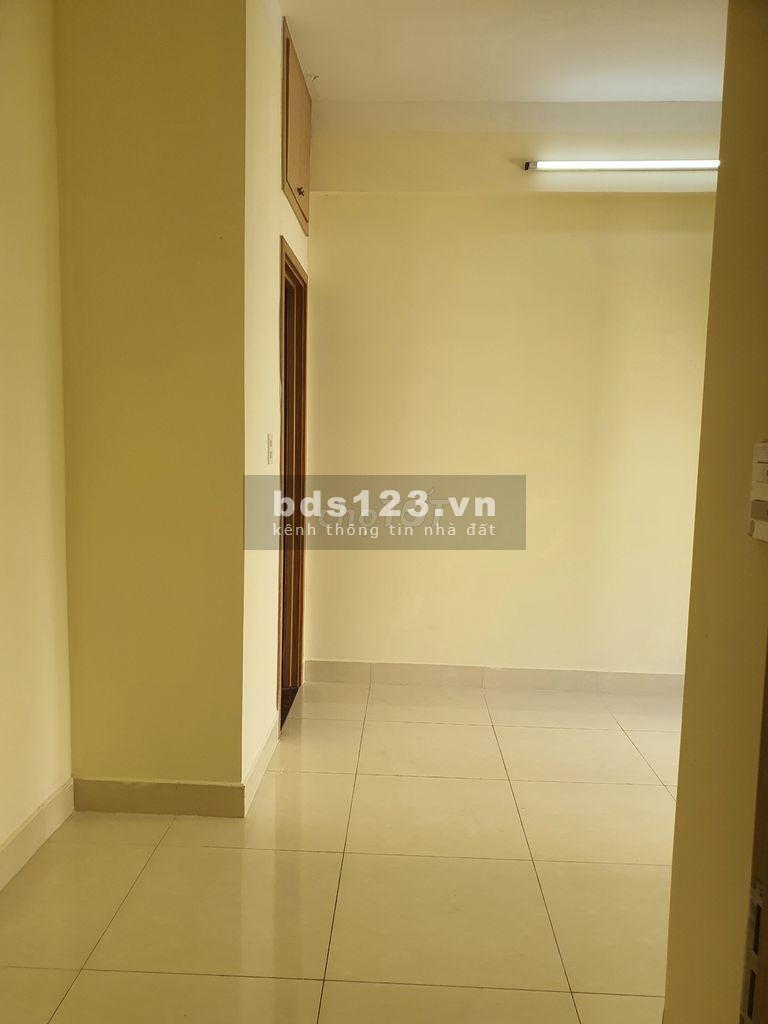 Căn hộ Tecco Town rộng 63m2, đang để trống cần cho thuê giá 5.8 triệu/tháng, 2 PN, tầng cao yên tĩnh