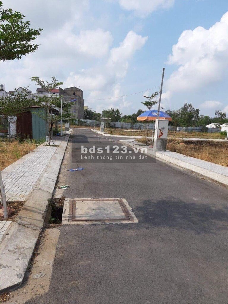 Bán đất Nhà Bè giá rẻ gấp mặt tiền