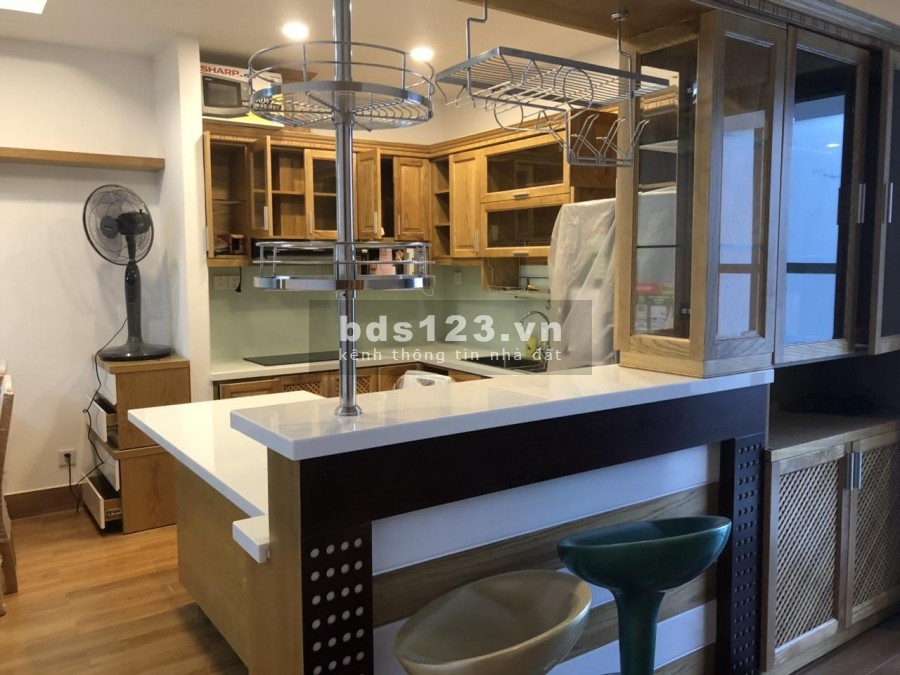Cho thuê căn hộ Kingston Residence, 2 phòng ngủ full tiện nghi 18Triệu / Tháng (đi xem nhiều căn 1 lần) Tel 0942.811.343 Tony