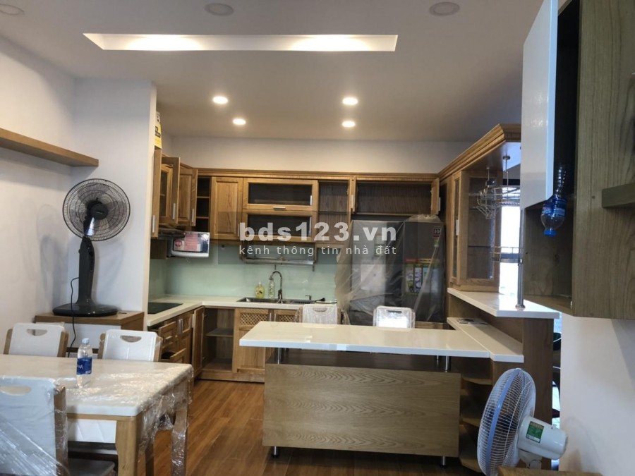 Cho thuê căn hộ Kingston Residence, 2 phòng ngủ full tiện nghi 18Triệu / Tháng (đi xem nhiều căn 1 lần) Tel 0942.811.343 Tony