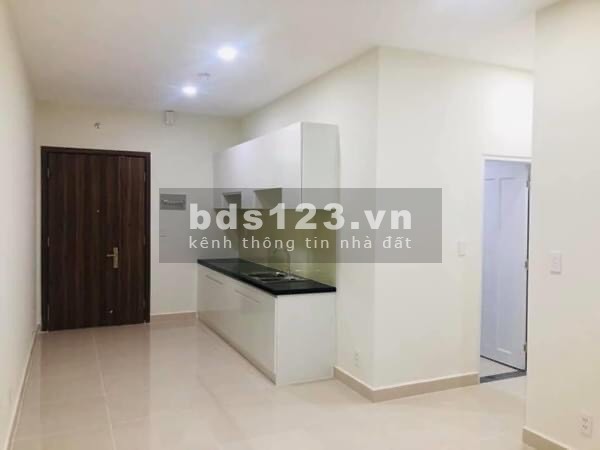 Cho thuê căn hộ 3PN có máy lạnh rèm cửa giá 8tr dọn nhà ở ngay