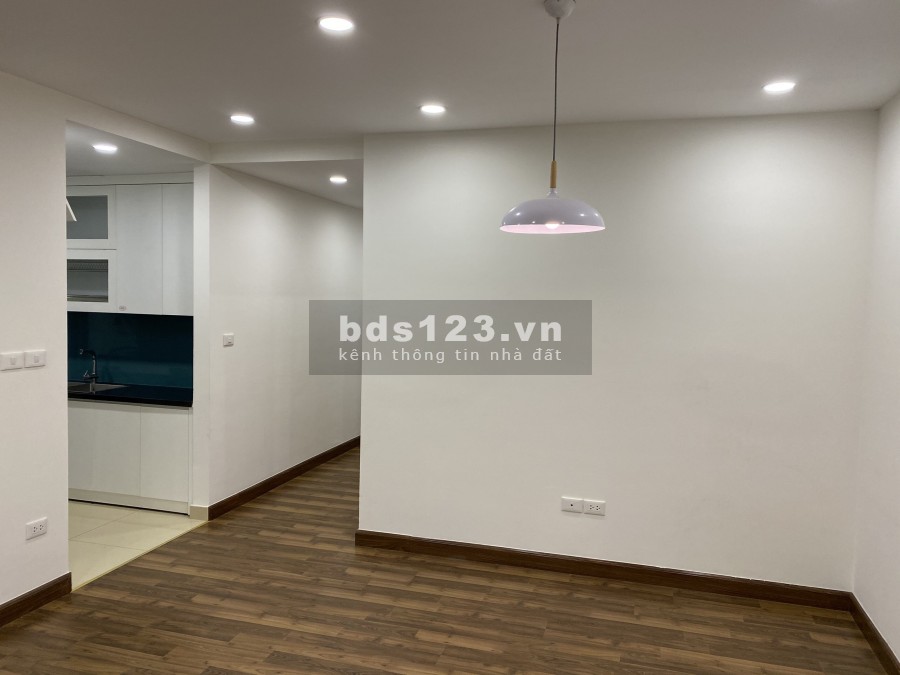 Bán gấp căn 3 ngủ 115m2 tại Goldmark City giá 3.5 tỷ, ban công Đông Bắc. LH 0949648705.
