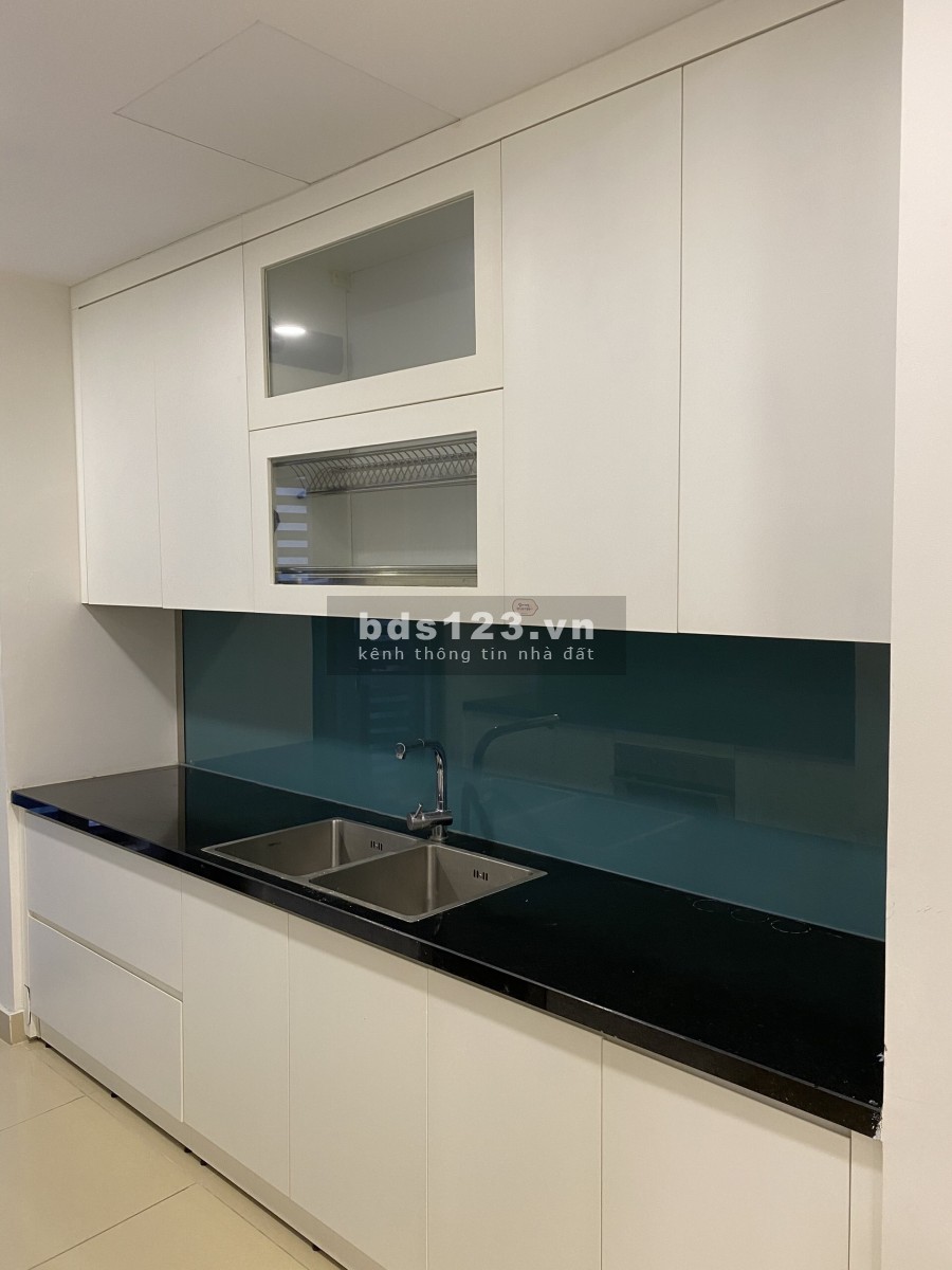 Bán gấp căn 3 ngủ 115m2 tại Goldmark City giá 3.5 tỷ, ban công Đông Bắc. LH 0949648705.