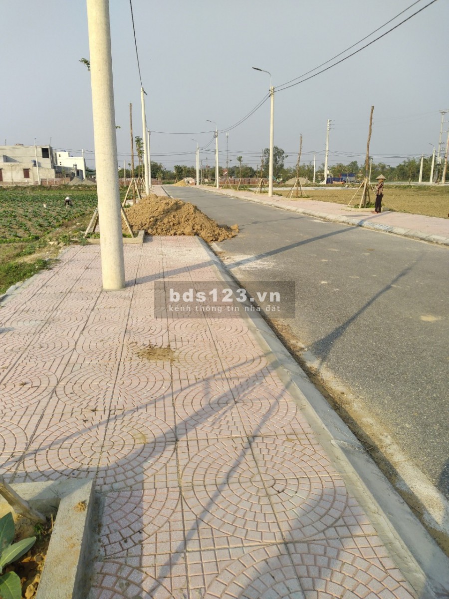 Đất nền Nga Văn, dt 100m2 hướng ĐN. Cạnh khu dân cư