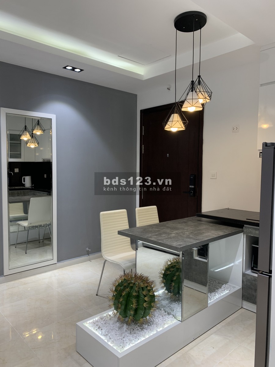 Chính chủ cần cho thuê căn hộ 2PN Vinhomes D'capitale Full nội thất cao cấp giá 13tr5.