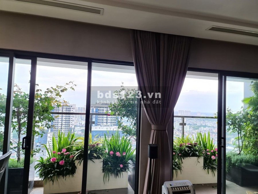 Bán gấp căn Penhouse 260m2, ban công ĐN, Imperia Garden, LH: 0967839010