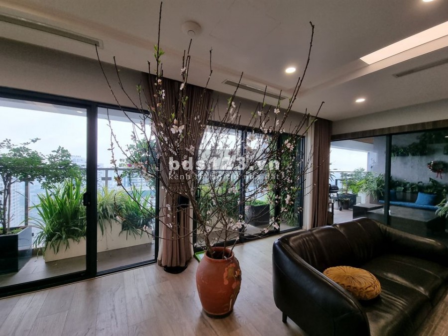 Bán gấp căn Penhouse 260m2, ban công ĐN, Imperia Garden, LH: 0967839010
