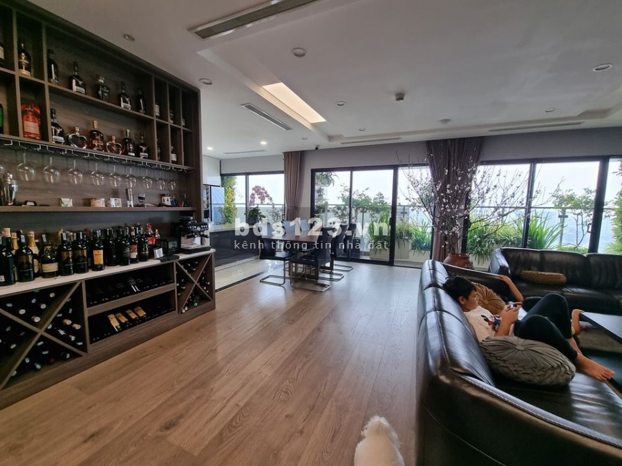 Bán gấp căn Penhouse 260m2, ban công ĐN, Imperia Garden, LH: 0967839010