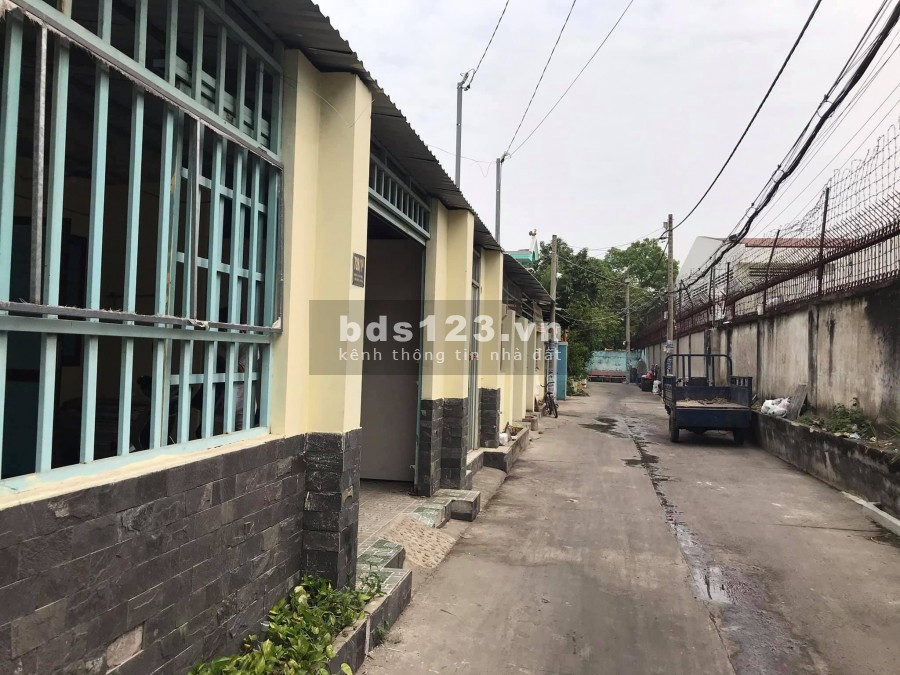 BÁN NHÀ TRỌ 2 MẶT TIỀN 190M HẺM XE HƠI GẦN CHỢ ĐẦU MỐI THỦ ĐỨC