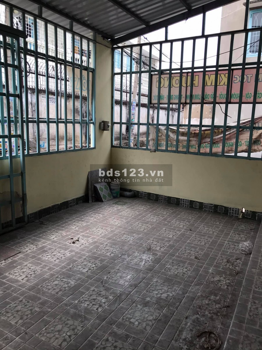 BÁN NHÀ TRỌ 2 MẶT TIỀN 190M HẺM XE HƠI GẦN CHỢ ĐẦU MỐI THỦ ĐỨC