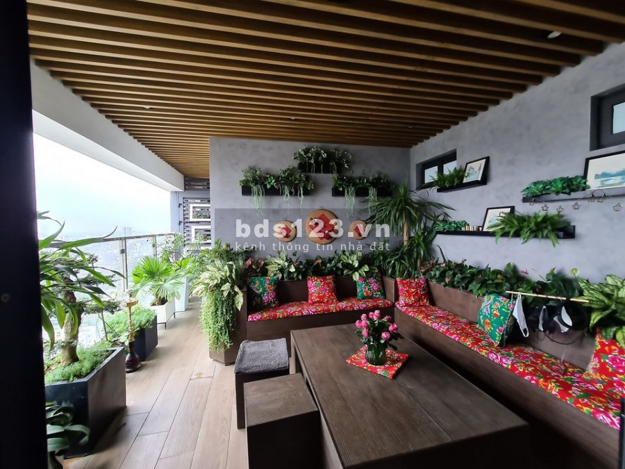 Bán gấp căn Penhouse 260m2, ban công ĐN, Imperia Garden, LH: 0967839010
