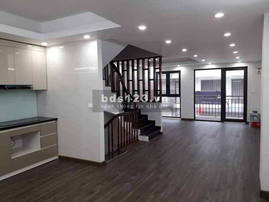 Sống Đỉnh, KĐT Gia Quất Long Biên 60m2 MTx5.5m 5T 4 Ngủ