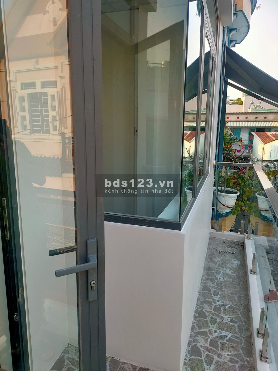 CHỈ HƠN 4 tỷ đã có ngay SIÊU PHẨM HIM LAM QUẬN 7 ngang hơn 4m…