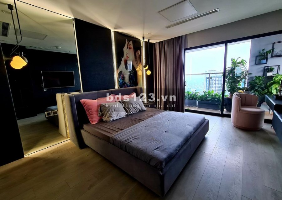 Bán gấp căn Penhouse 260m2, ban công ĐN, Imperia Garden, LH: 0967839010