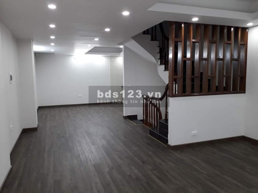 Sống Đỉnh, KĐT Gia Quất Long Biên 60m2 MTx5.5m 5T 4 Ngủ