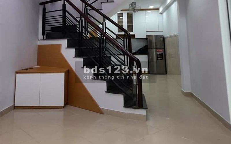 BÁN NHÀ HUỲNH VĂN BÁNH PHÚ NHUẬN - 38M2 CHỈ NHỈNH 4 TỶ - Ô TÔ - CÁCH NHÀ 20M2