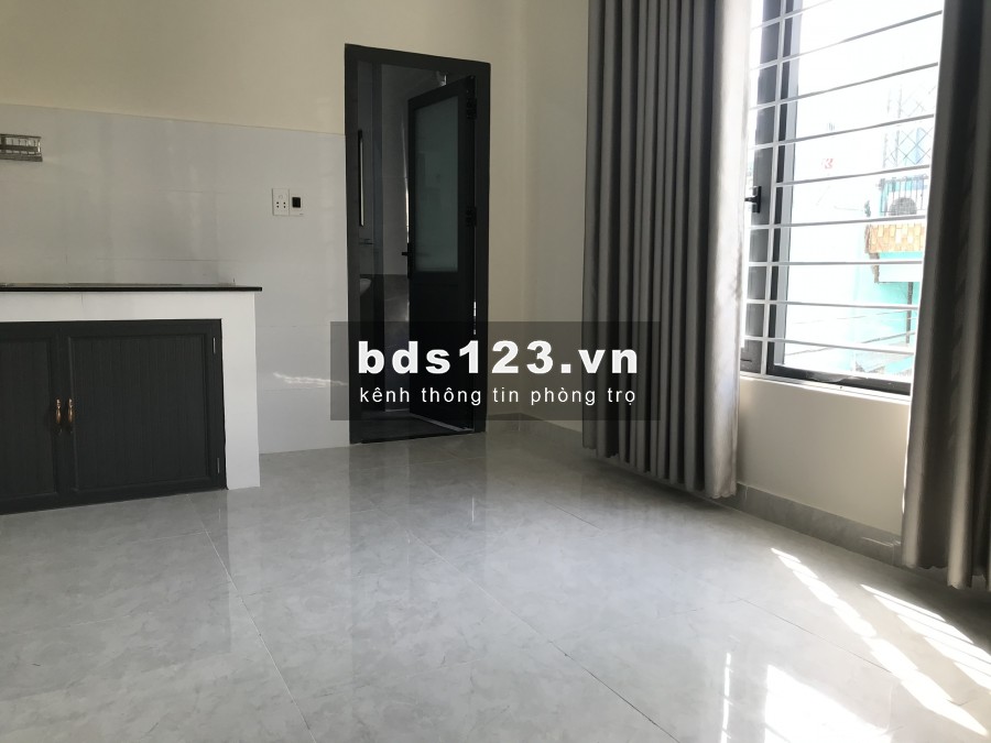 Phòng trọ có gác mới xây nội thất cơ bản đường Lâm Văn Bền Quận 7 giá chỉ từ 3tr5
