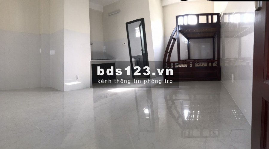 Phòng trọ có gác mới xây nội thất cơ bản đường Lâm Văn Bền Quận 7 giá chỉ từ 3tr5