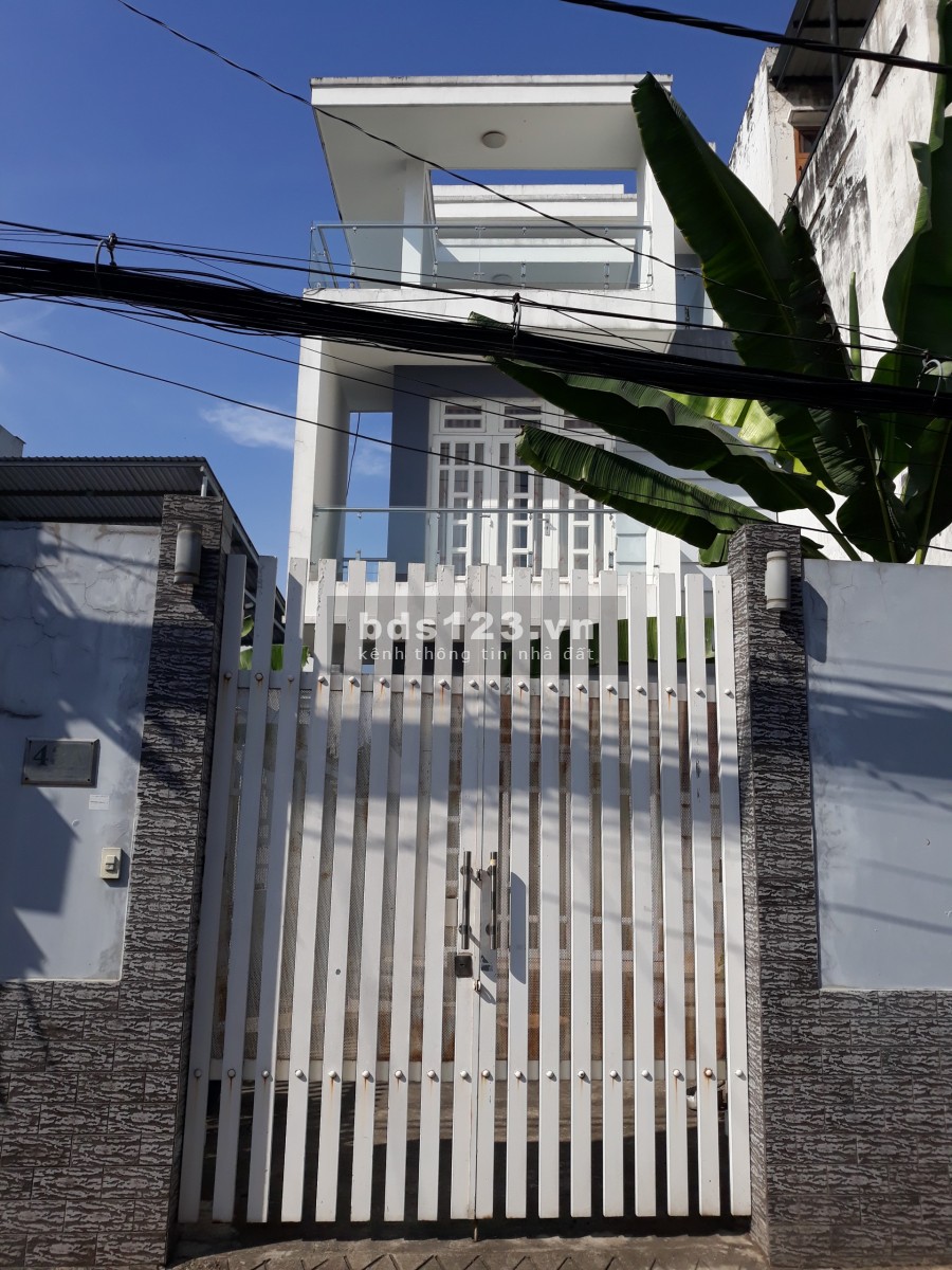 Cần Bán gấp nhà 1 trệt 2 lầu, thiết kế hiện đại, mặt tiền đường số, ngay Chợ Hiệp Bình