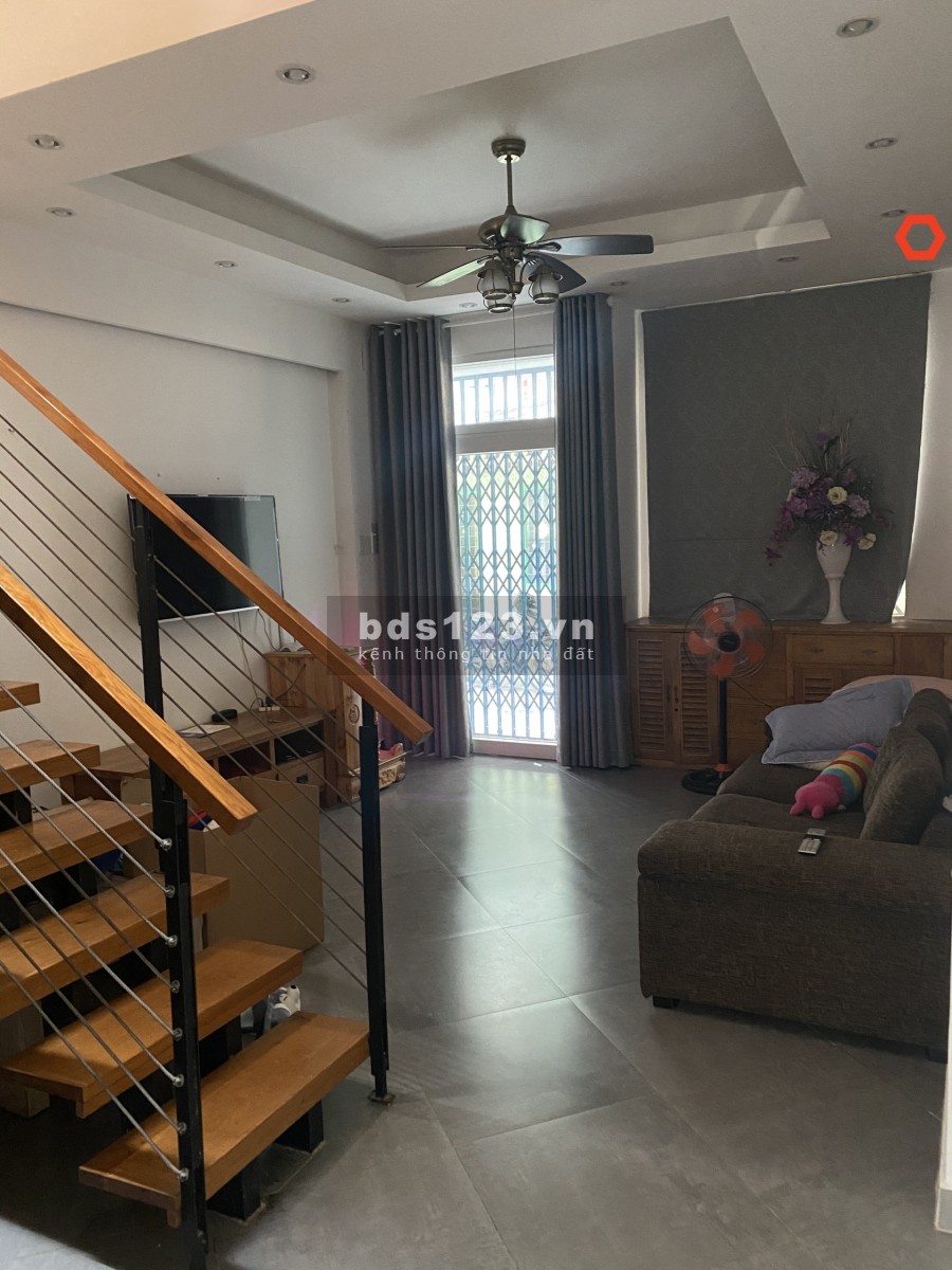 Nhà HXH Lê Trực 4.2x13m, nở hậu 6m, 2mặt tiền, 2lầu, 3pn. Full nội thất.