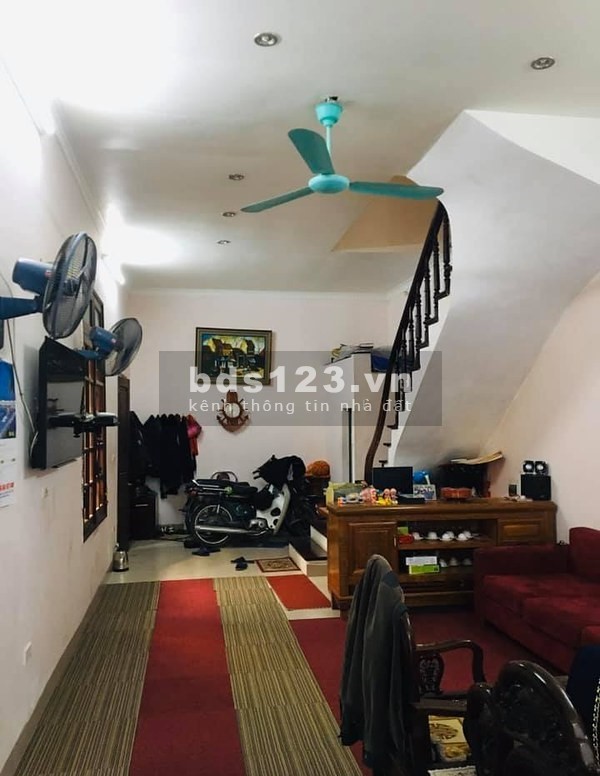 Hot! Cần bán siêu phẩm 2 mặt ngõ, 50m2 x 5T, MT 4,5m (Lô góc) Ôtô, 1194 Láng.
