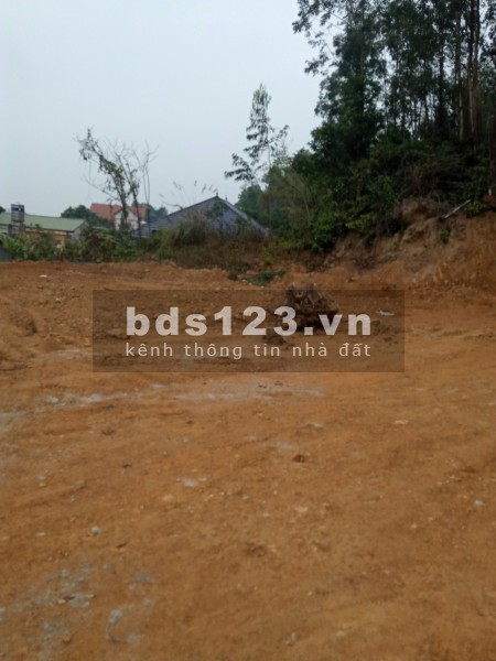 ban dat thon cam lam xa minh quang liên hệ;0865888981