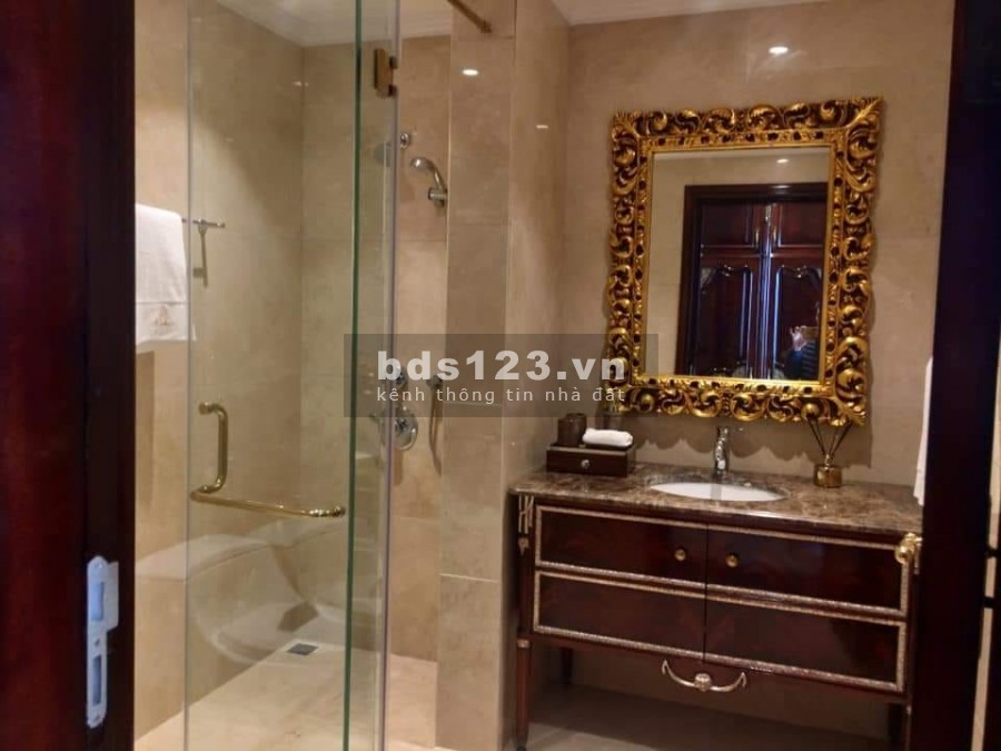 Bán nhà phố Thụy Khuê, lô góc, vỉa hè, ô tô, KD. 120m2 MT6.6m 26tỷ