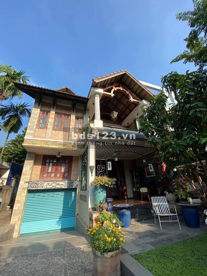 Nhà phố Ngõ Núi Trúc, Ba Đình. Ô tô tránh, KD. DT 120m2 MT12m 16tỷ