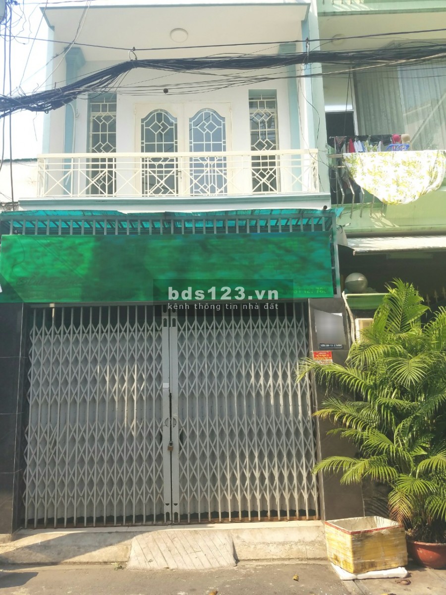 Cho thuê nhà 1 trệt 1 lầu 3 PN, hẻm xe tải Trường Chinh, P. 14, Q. Tân Bình. Giá 11 triệu / tháng