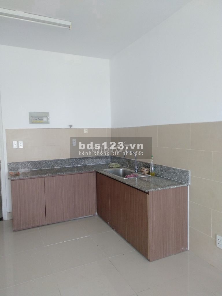 Nữ ở GHÉP CHUNG CƯ CITIHOME 2PN-2WC FULL NỘI THẤT